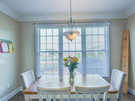2nd image of 1009 Willows Trace Dr