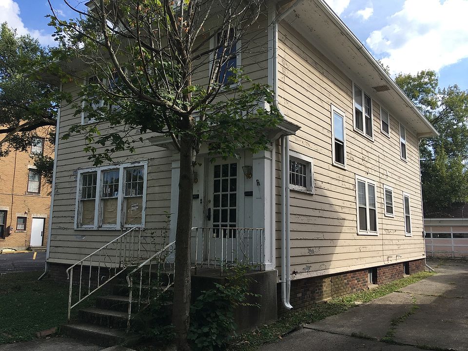 1st image of 723 Nuttman Ave #B