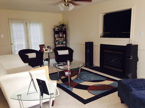 2nd image of 912 Stonemeadow Dr