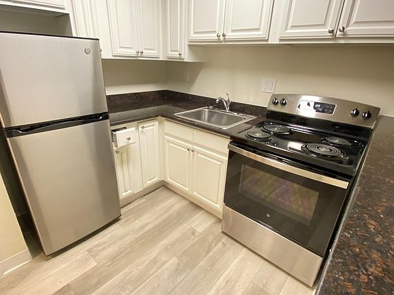 2nd image of 1229 Floribunda Ave APT 3