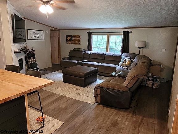 5th image of 23 Pansy Ln
