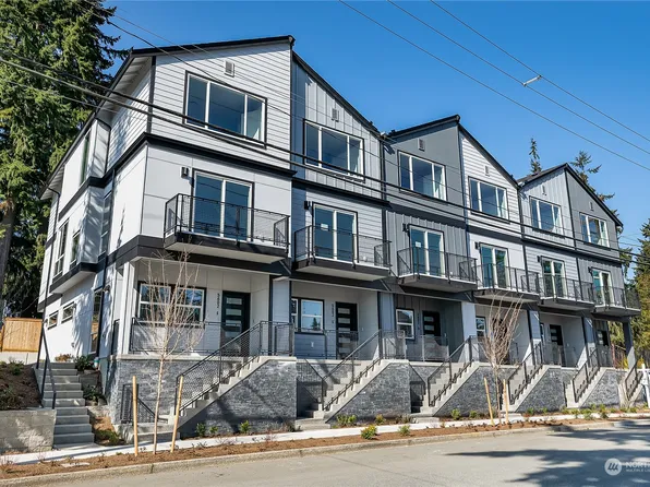 5602 238th Street SW #F, Mountlake Terrace, WA 98043