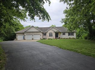 5401 Ryan Dr, Oreana, IL 62554