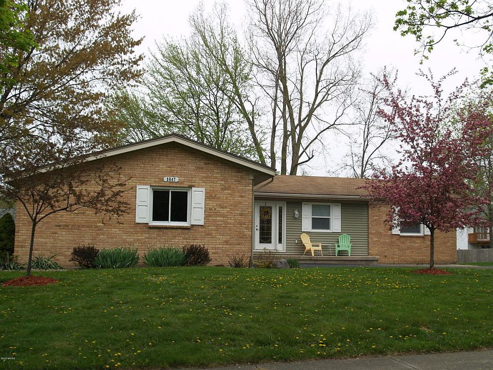 1st image of 3847 Kirkshire Dr SE