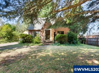 1887 Park Ave NE, Salem, OR 97301