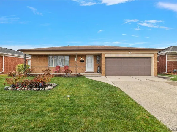 28317 Newland Dr, Warren, MI 48093