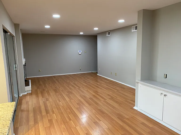 5150 Amesbury Dr #222 — Photo 8