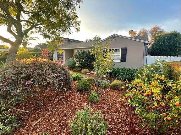 3rd image of 3069 Lucinda Ln