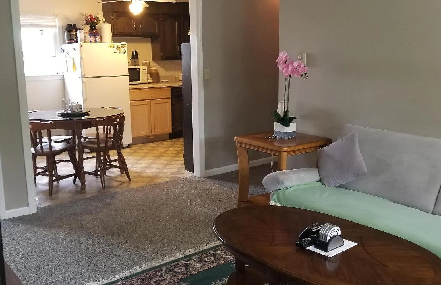 2 bed, 800 sqft, $1,950 — Photo 3