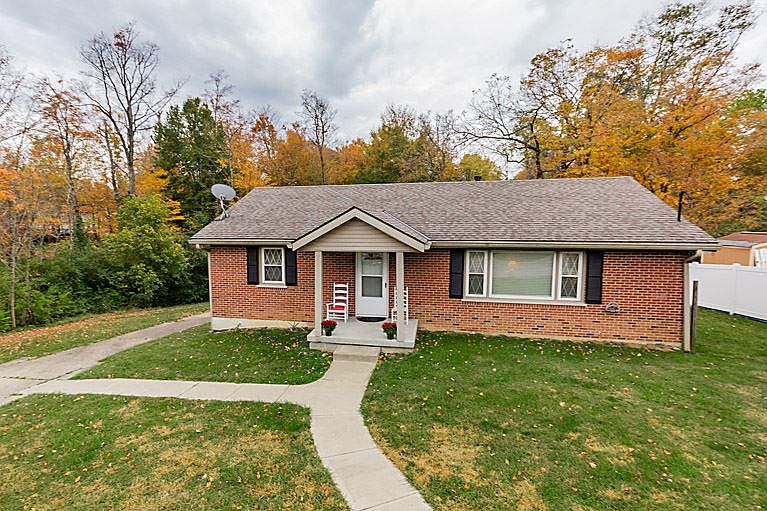 1st image of 629 Willow Dr