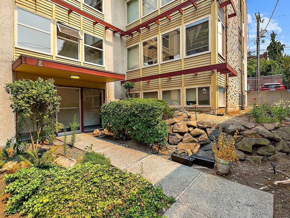 BEL15's Courtyard
