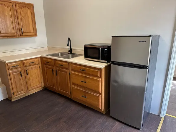 623 Jefferson Ave #4, Huntington, WV 25704