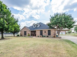 1901 Longhorn Trl, Crowley, TX 76036