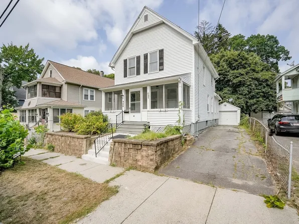 30 Beauchamp St, Springfield, MA 01107