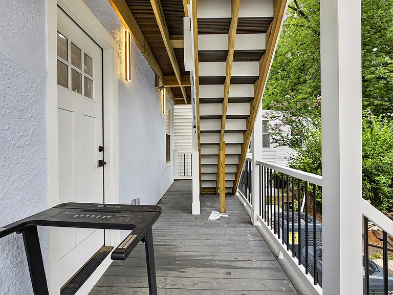 24 Dean St #1 — Photo 33