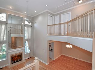 17 Minuteman Ct, Basking Ridge, NJ 07920