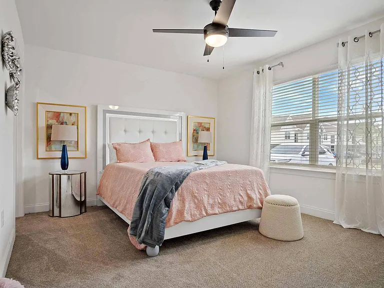 Belle Mor Luxury Apartments — Photo 9