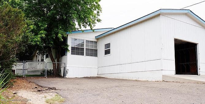 2nd image of 137 Clubhouse Dr