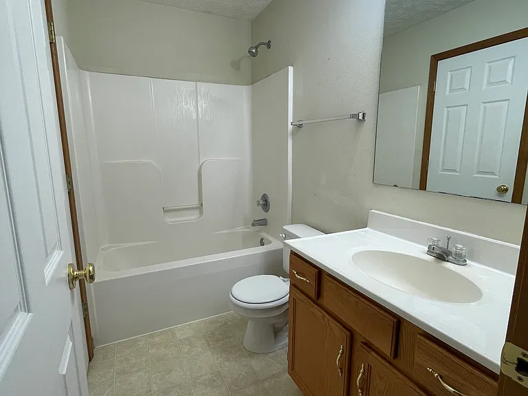 816 Woodsedge Dr #816 — Photo 12