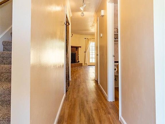 5th image of 643 Springview Trl