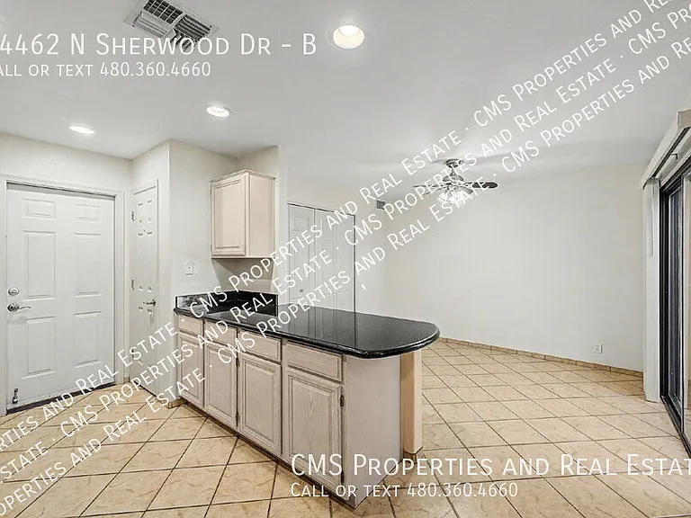 14462 N Sherwood Dr #B — Photo 7