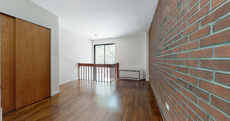 Rented by Bond New York | media 7