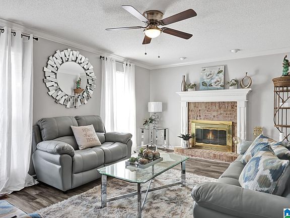 4th image of 1087 Kings Forest Dr