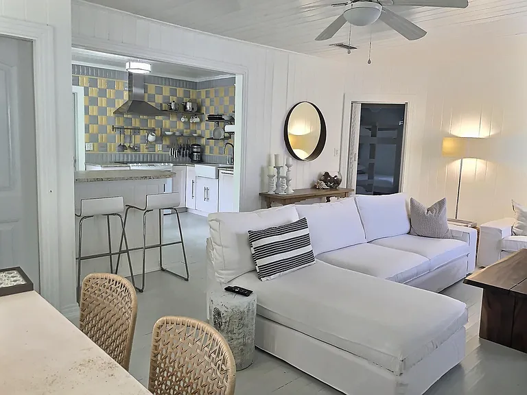 171 E Coast Dr — Photo 3
