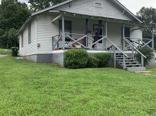 324 N Cleghorn St, Rutherfordton, NC 28139