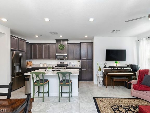 3rd image of 965 Nevada State Dr #33103