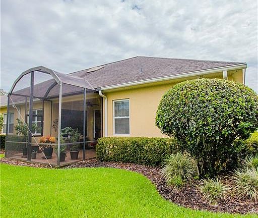 3rd image of 3055 Royal Oaks Ct