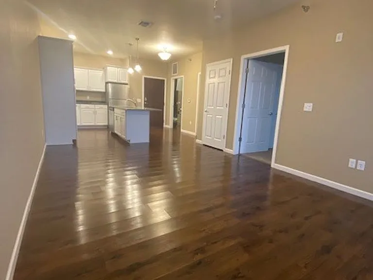 Grasslands Apartments — Photo 34