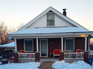 2106 Lackland Rd, Saint Louis, MO 63114