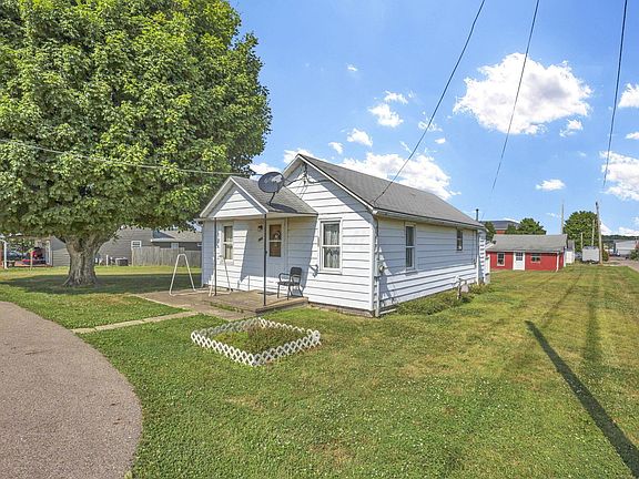 4th image of 300 Halderman St