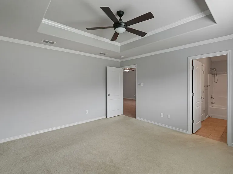 6815 Fox Hill Dr — Photo 9