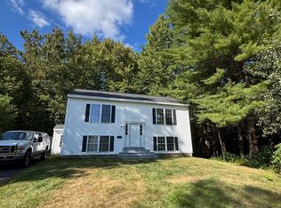 86 Winter St, Newport, NH 03773