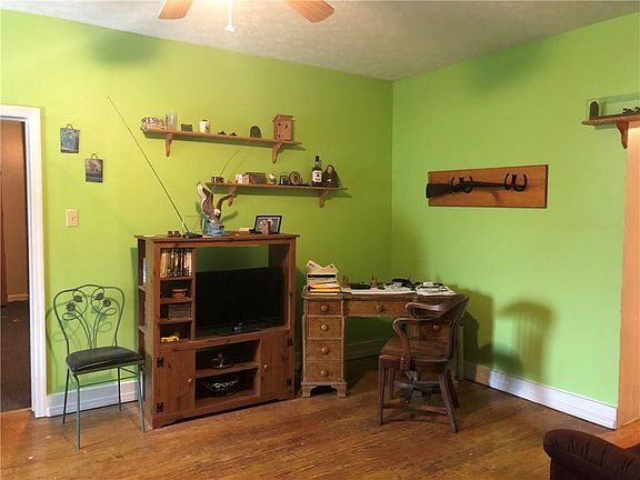 5th image of 113 N Main St