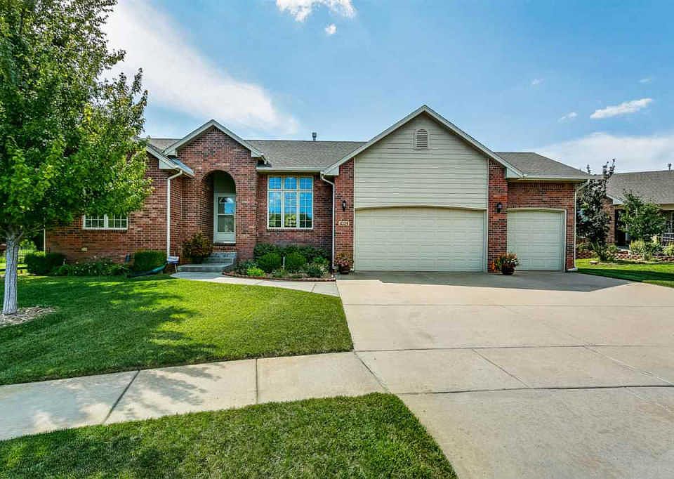 1st image of 1029 N Bel Arbor Cir