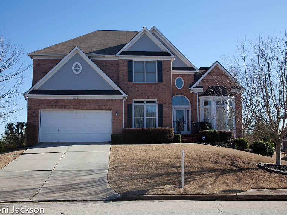 LIVE ON TOP OF THE HILL 