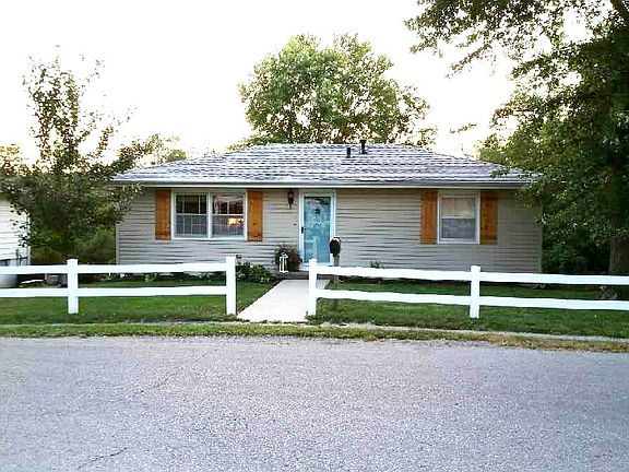 4th image of 1816 Garland St
