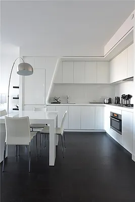 Rented by 212 Consulting Corp | media 23