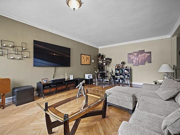 3rd image of 3001 Henry Hudson Pkwy W #3G
