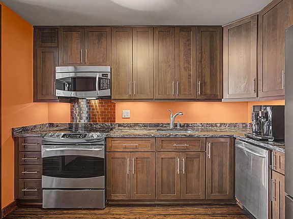 4th image of 1660 N La Salle St #1509