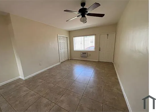 Studio, 500 sqft, $1,300 — Photo 4
