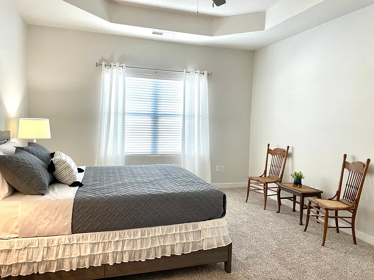 420 Edgebrook Dr SW — Photo 4