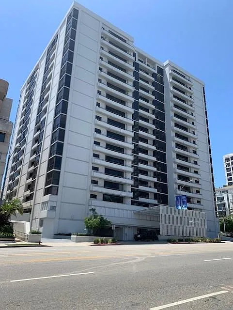 10660 Wilshire Blvd #L3