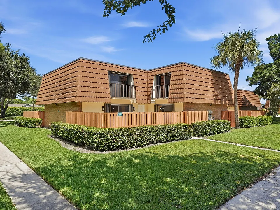 236 Charter Way
