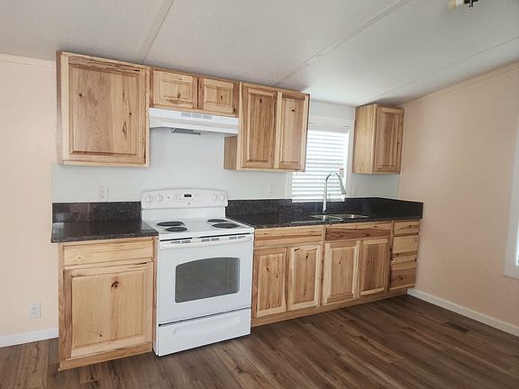 3rd image of 15630 B St