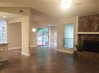 5385 Pickwick Ln, Lilburn, GA 30047