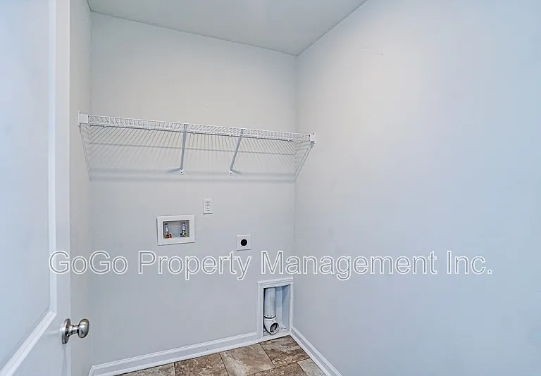 649 Millsgate Cir — Photo 12